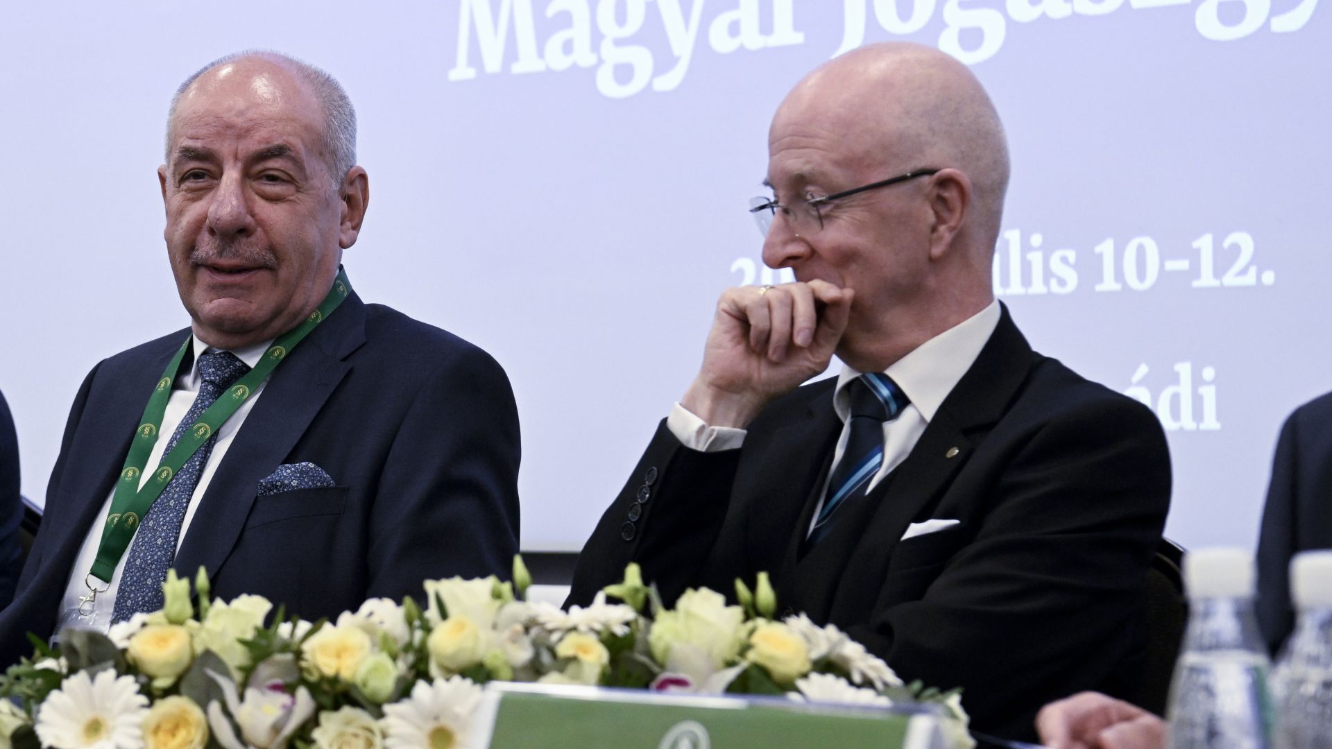 Megtisztulás – és tisztogatás?
